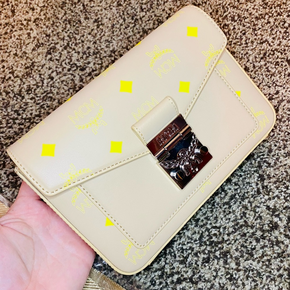 NEW! MCM Millie Yellow Small Color Splash Logo Leather Crossbody Bag - Picture 5 of 17